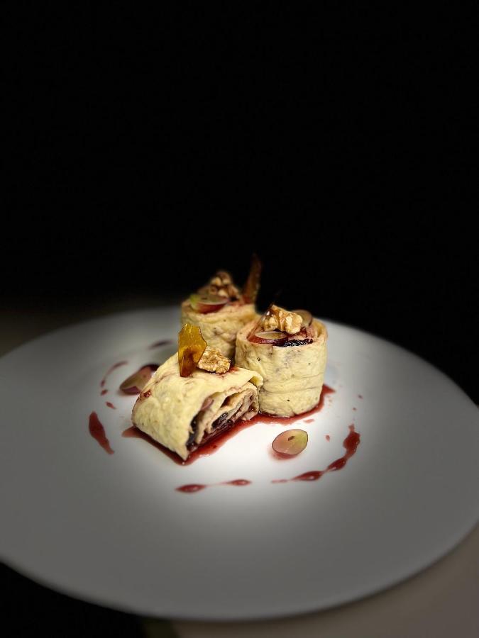 Vega Resort Restaurant & Lodge โอร์โชวา ภายนอก รูปภาพ