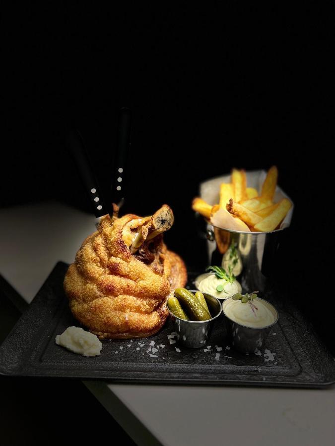Vega Resort Restaurant & Lodge โอร์โชวา ภายนอก รูปภาพ