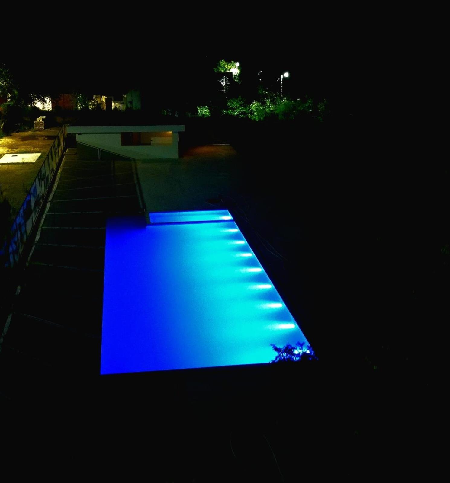 Vega Resort Restaurant & Lodge โอร์โชวา ภายนอก รูปภาพ
